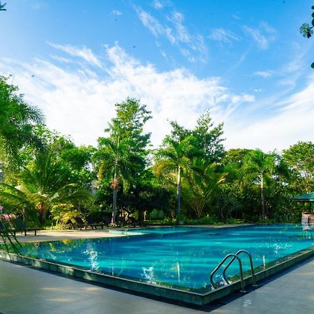 Sungreen Resort Habarana Exterior foto