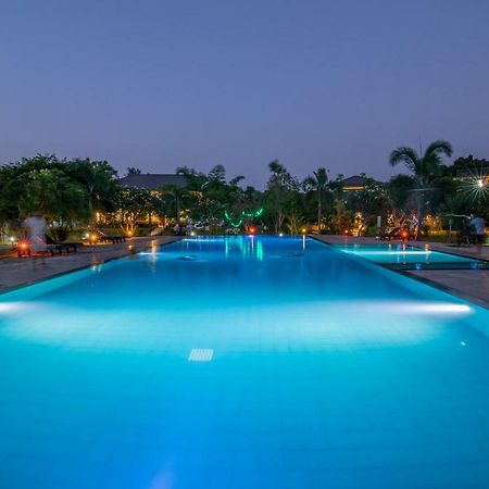 Sungreen Resort Habarana Exterior foto