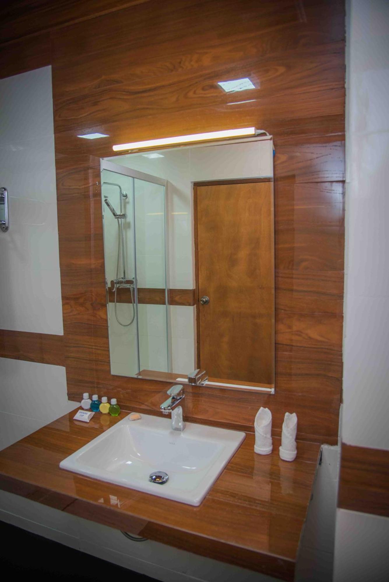 Sungreen Resort Habarana Habitación foto