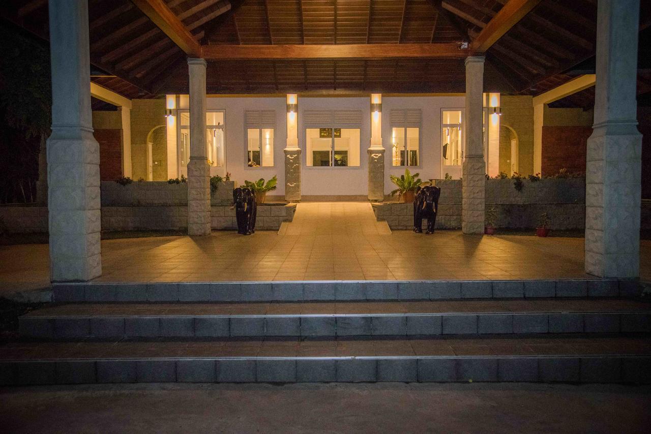 Sungreen Resort Habarana Exterior foto