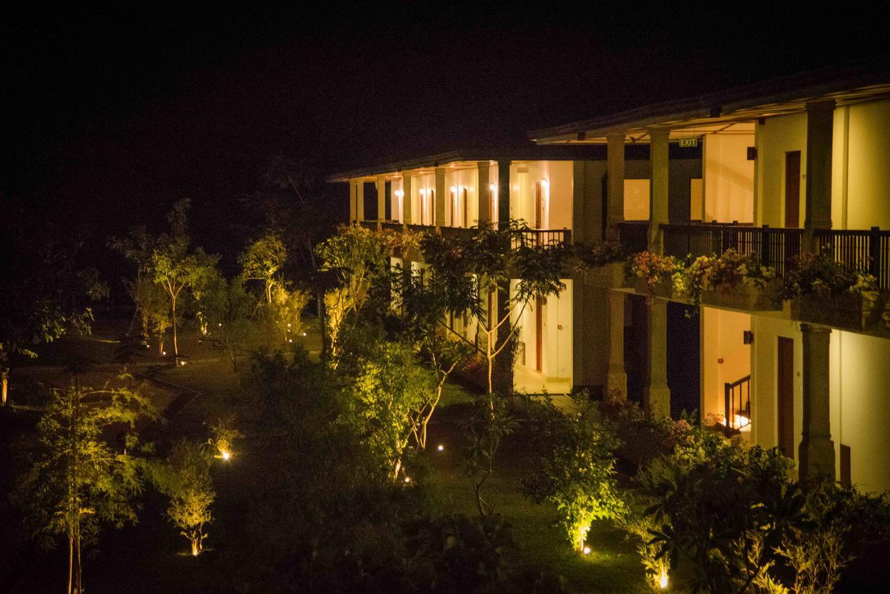 Sungreen Resort Habarana Exterior foto