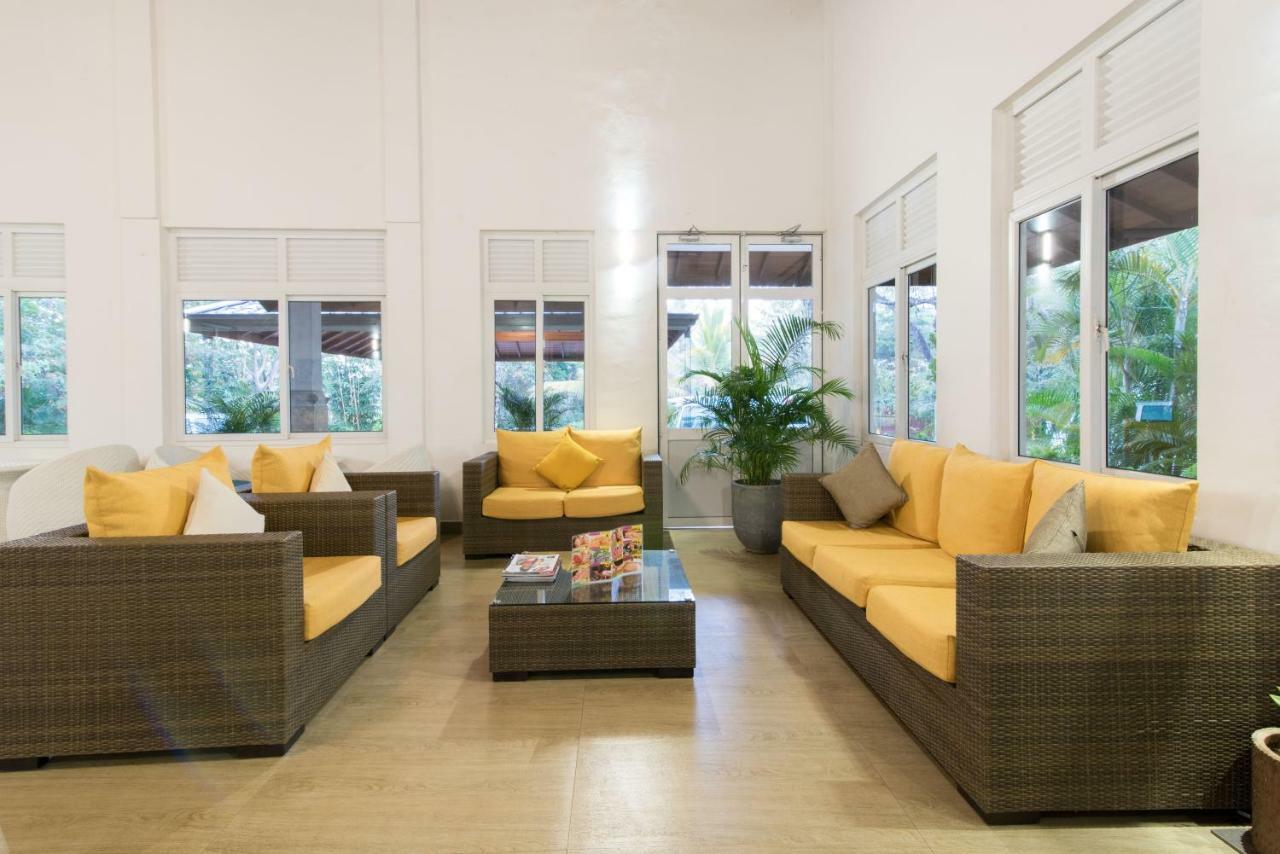 Sungreen Resort Habarana Exterior foto