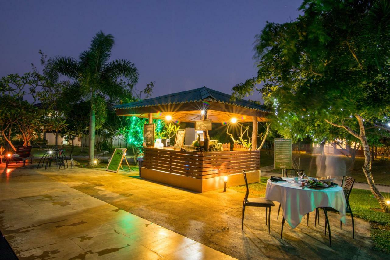 Sungreen Resort Habarana Exterior foto